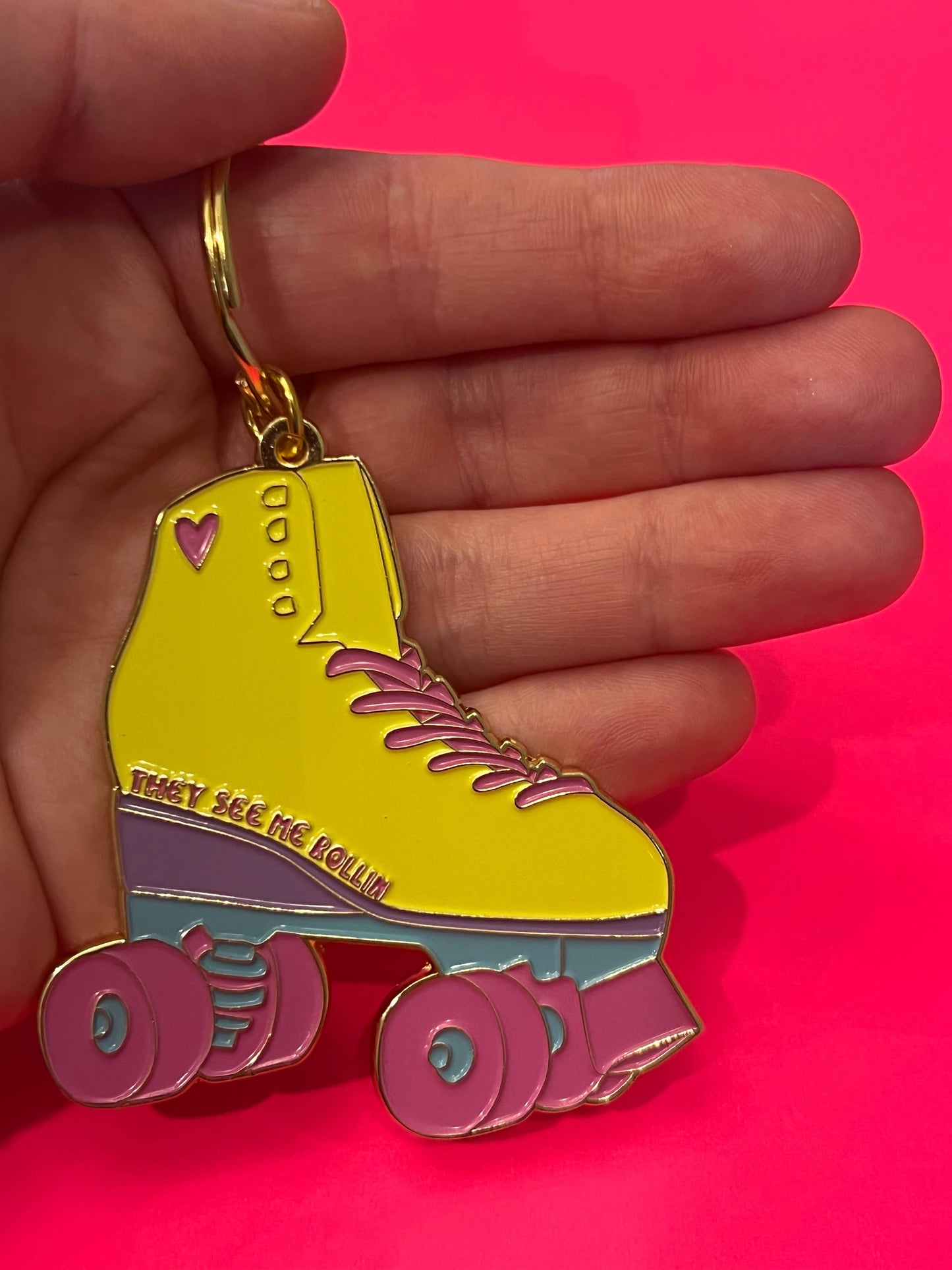 Roller Skate Preppy Gold Keychain