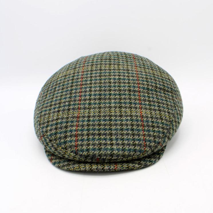 The "Holiday Houndstooth" Flat Cap by Hologramme Paris - HOLIDAY SPECIAL