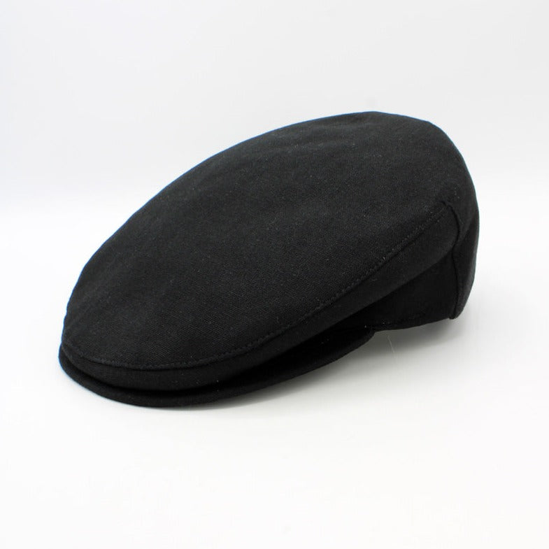 The Everyday Black Summer Linen Flat Cap by Hologramme Paris