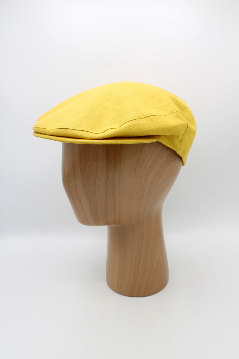 The Mustard Yellow Linen Flat Cap by Hologramme Paris