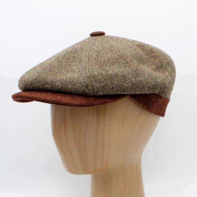 The "First Class Beige" Newsboy Cap by Hologramme Paris