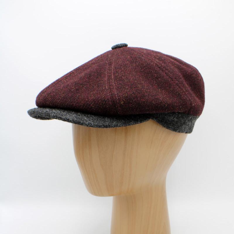 The "First Class Burgundy" Newsboy Cap by Hologramme Paris