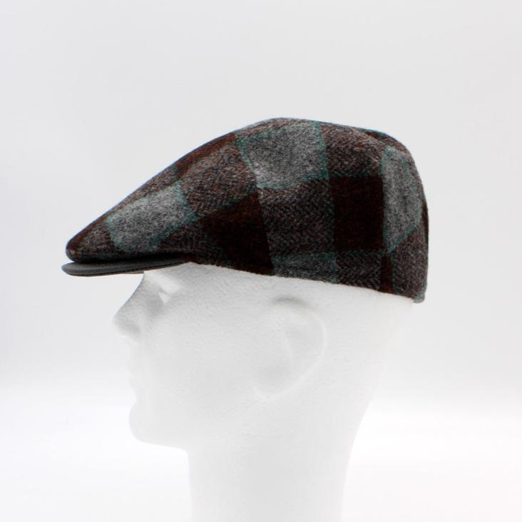 The "Ice Plaid" - Burgundy Lana Wool Pub Cap by Hologramme Paris