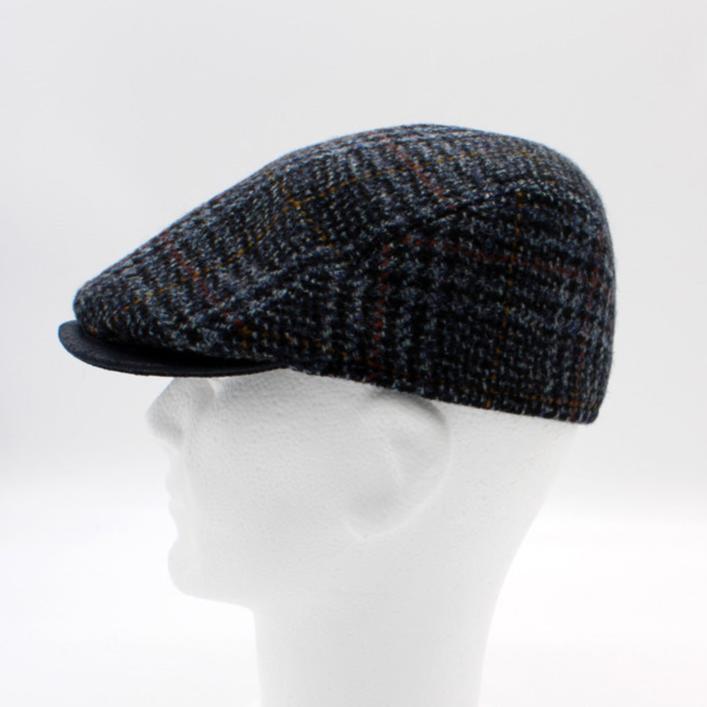 The "Snowfall Plaid" - Lana Wool Flat Cap by Hologramme Paris