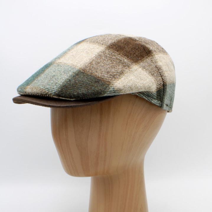 The "Pier Plaid"  Lana Wool Flat Cap by Hologramme Paris