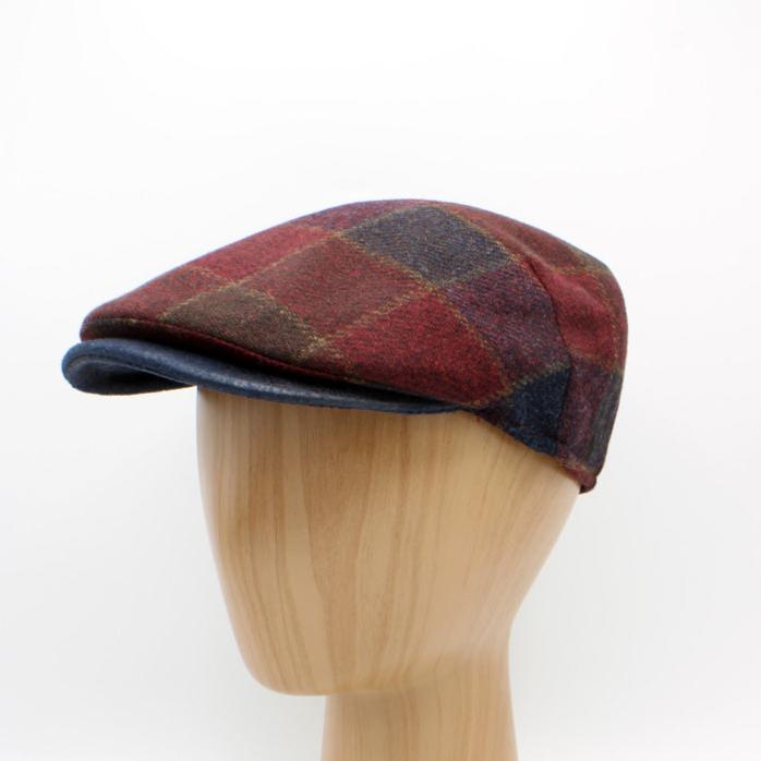 The "Old Port Plaid" Lana Wool Flat Cap by Hologramme Paris