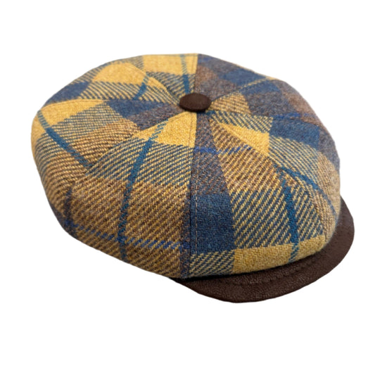 The "WinterFest Plaid" - Lana Wool Newsboy Cap by Hologramme Paris