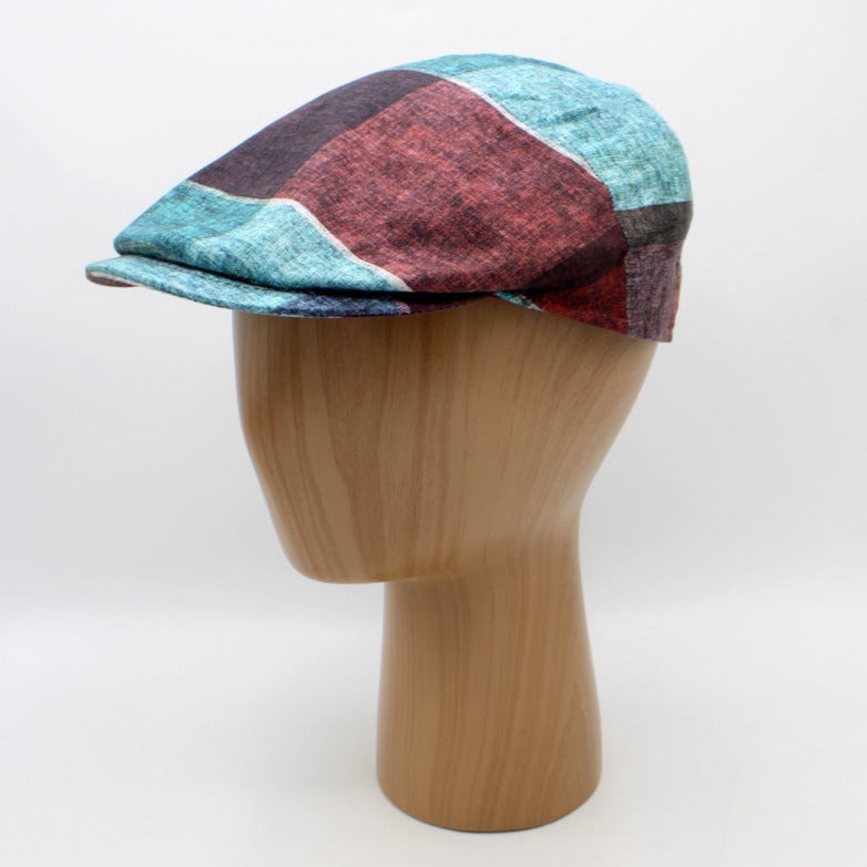 The "Big Plaid - Bright” Flat Cap by Hologramme Paris