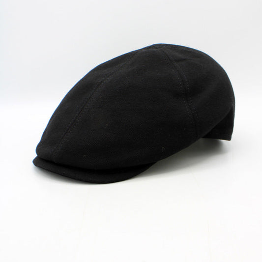 The "Contour" Pure Black Flat Cap by Hologramme Paris