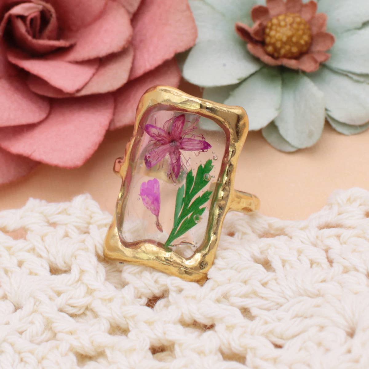 Rectangle Gold Dried Flowers Ring