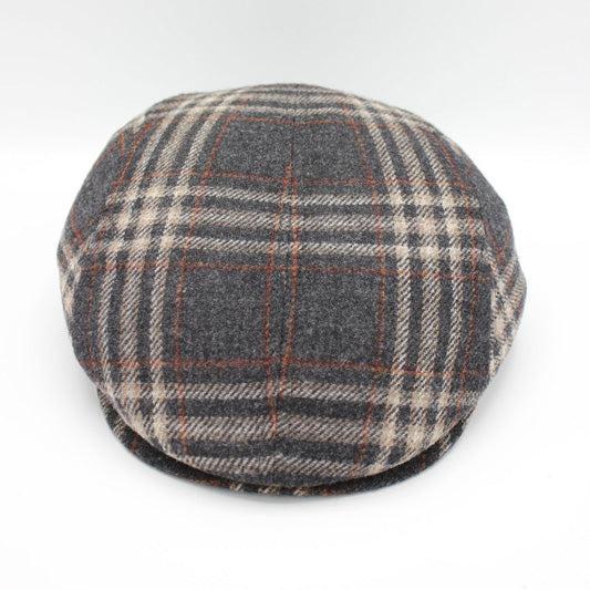 The "Black Plaid" Wool Flat Cap by Hologramme Paris