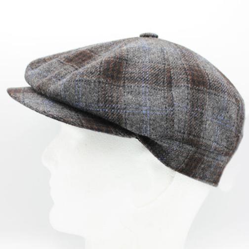 The "Gray Plaid" Wool Newsboy Cap by Hologramme Paris