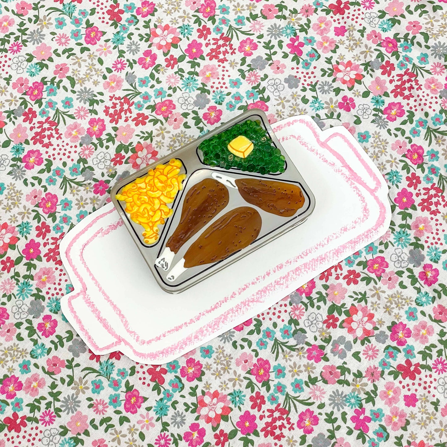 Large TV Dinner Hair Claw Clip