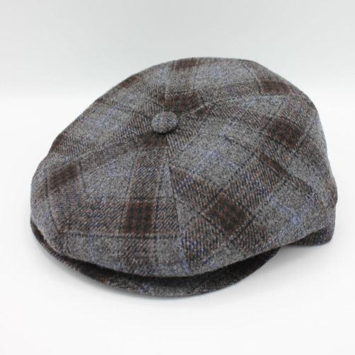 The "Gray Plaid" Wool Newsboy Cap by Hologramme Paris