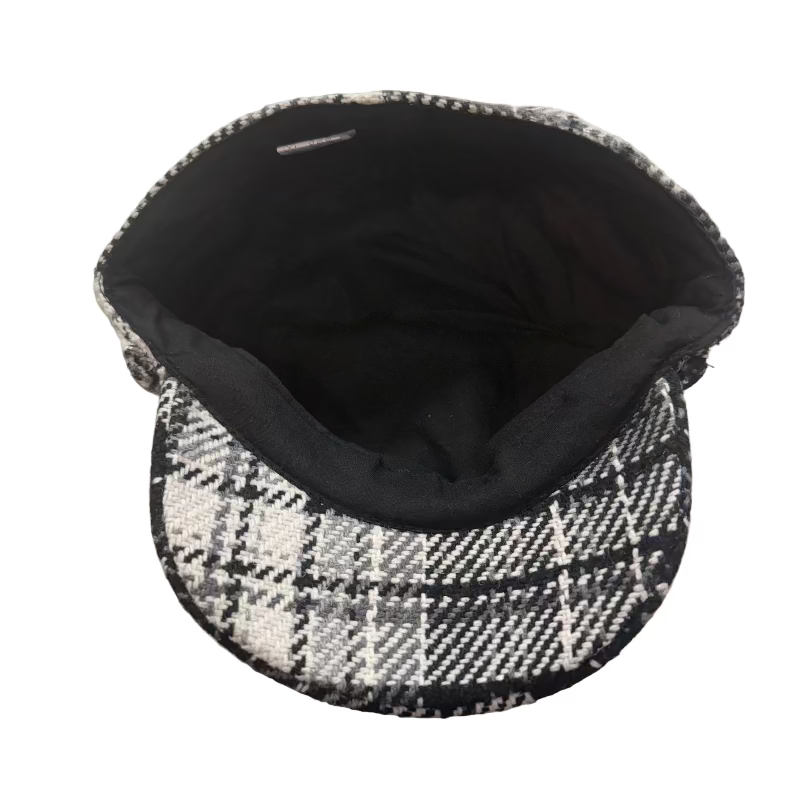 Ladies Fall Plaid Caps by Hologramme Paris