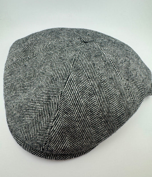 The Gray Herringbone Newsboy by Hologramme Paris