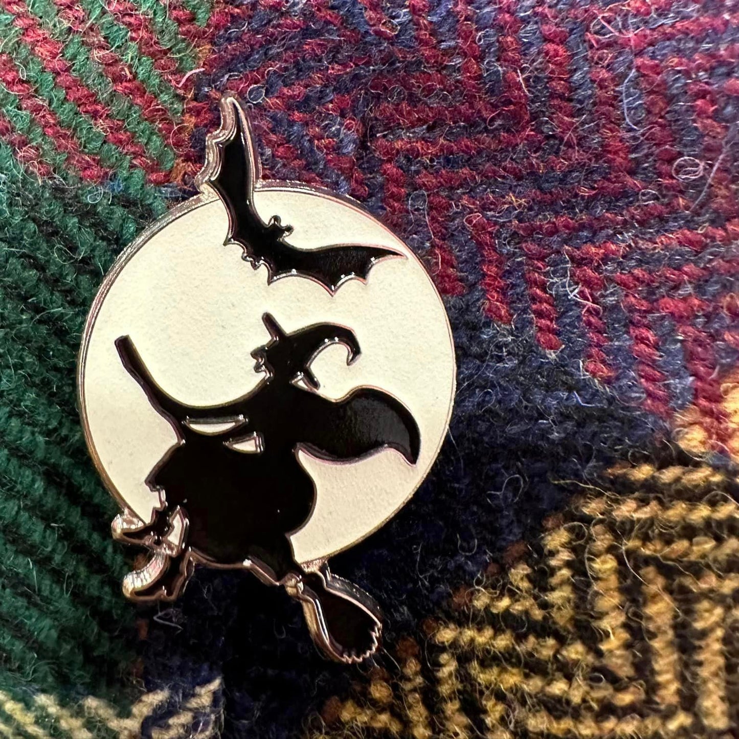 Enamel Pin - Witch And Bat In Front Of Glow In The Dark Moon