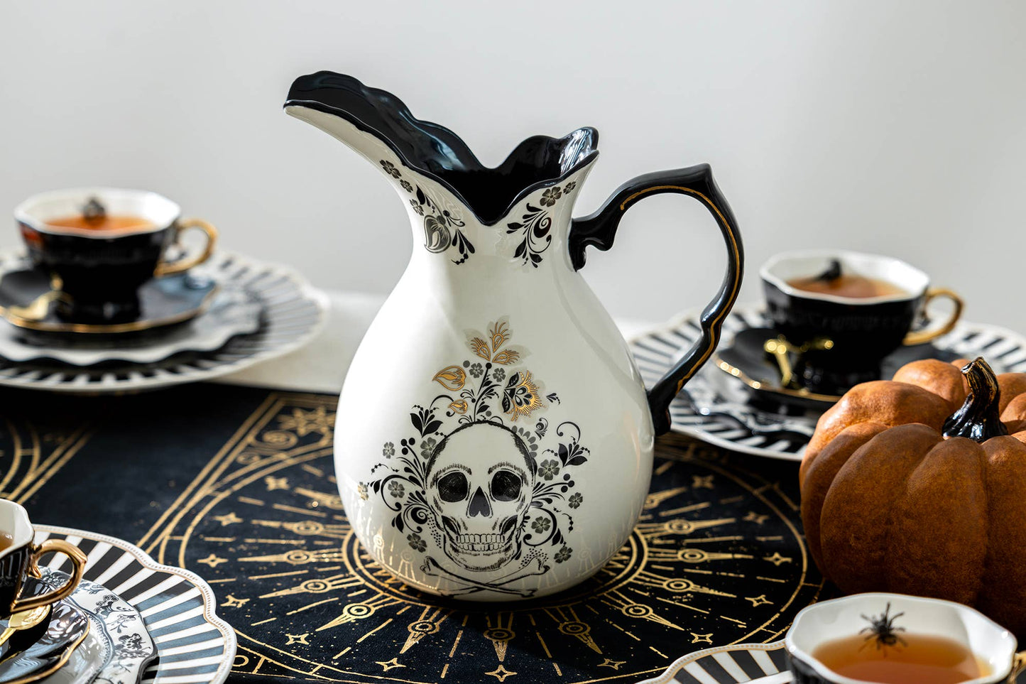 Halloween Skull 2.8qt Pitcher