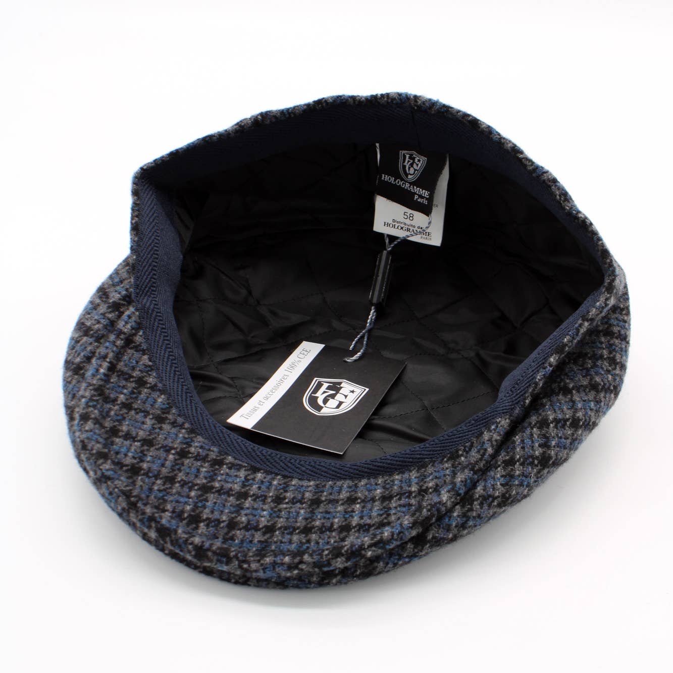 The Navy and Black Plaid Wool Cap by Hologramme Paris