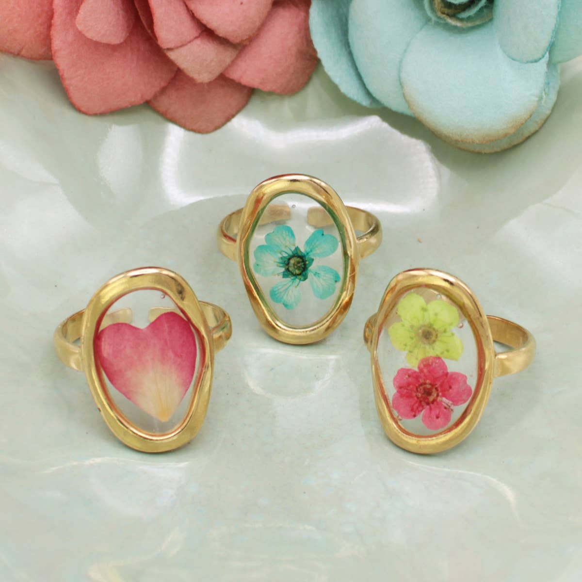 Cottage Fashion Oval Gold Dried Flower Rings