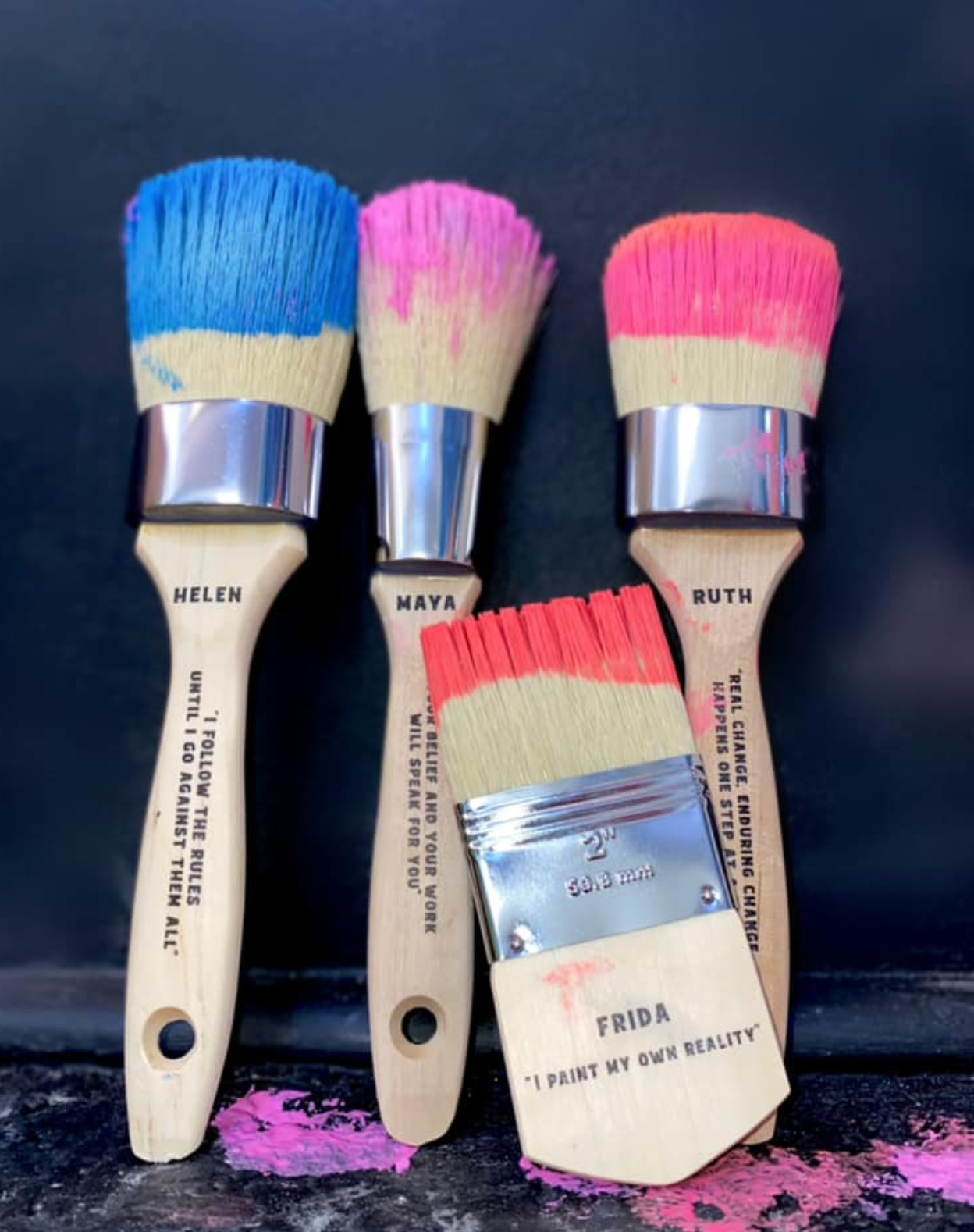 Helen Oval Long 1 .5" Clay & Chalk Paint Brush